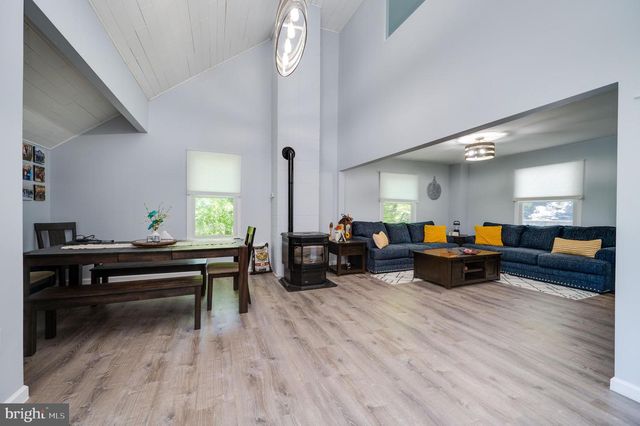 2280 TONTO DR, Auburn, PA 17922