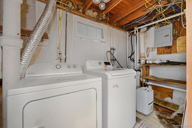 30 Middle Drive, Huntington, NY 11743