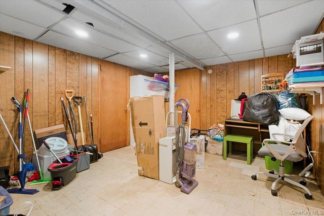 30 Middle Drive, Huntington, NY 11743