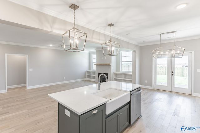 987 Players Lane, Athens, AL 35613