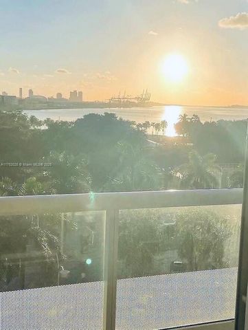 50 Biscayne Blvd 705, Miami, FL 33132