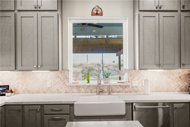 14834 Highland Mist Dr, Corpus Christi, TX 78418