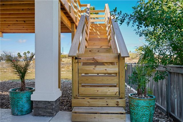 14834 Highland Mist Dr, Corpus Christi, TX 78418