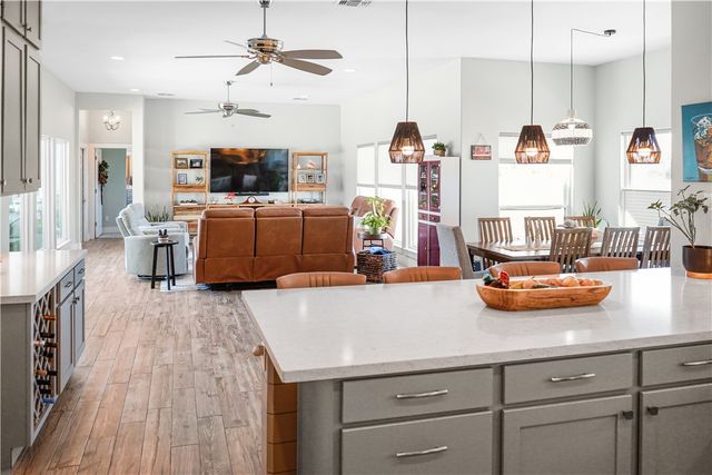 14834 Highland Mist Dr, Corpus Christi, TX 78418