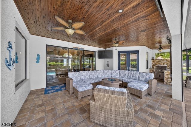 1725 SW 52nd TER, Cape Coral, FL 33914