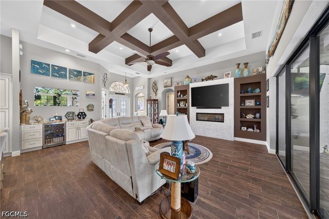 1725 SW 52nd TER, Cape Coral, FL 33914