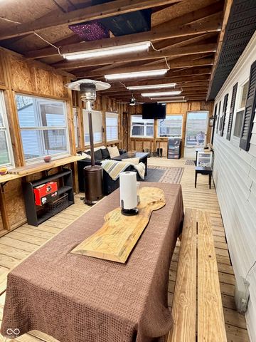 8989 S County Road 825 W, Reelsville, IN 46171