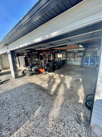 8989 S County Road 825 W, Reelsville, IN 46171