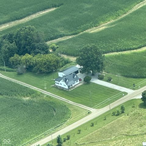 8989 S County Road 825 W, Reelsville, IN 46171