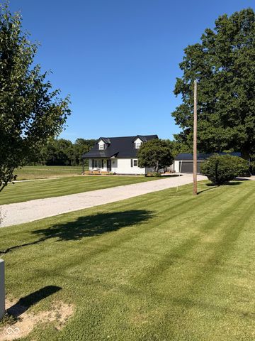 8989 S County Road 825 W, Reelsville, IN 46171