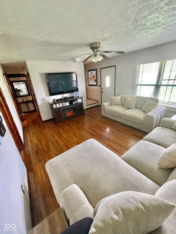 8989 S County Road 825 W, Reelsville, IN 46171