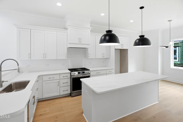 1201 Brookside Drive 110, Raleigh, NC 27604