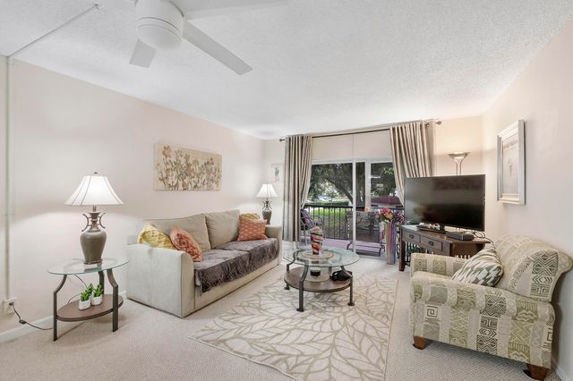 8990 S Hollybrook Boulevard 209, Pembroke Pines, FL 33025