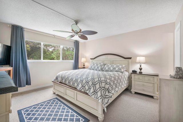 8990 S Hollybrook Boulevard 209, Pembroke Pines, FL 33025