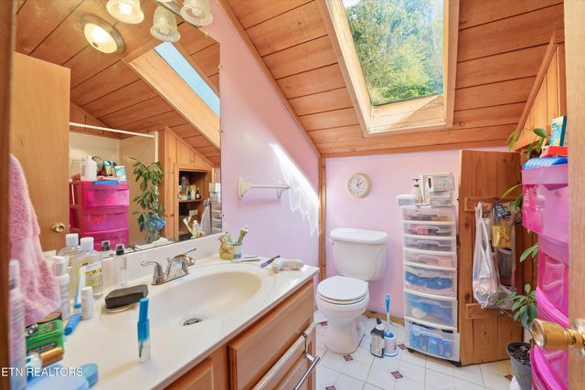 3255 Bear Mountain Lane, Sevierville, TN 37876