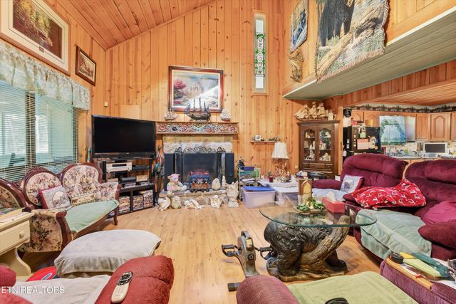 3255 Bear Mountain Lane, Sevierville, TN 37876