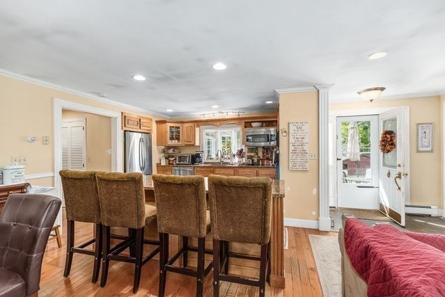359 Linebrook Rd, Ipswich, MA 01938
