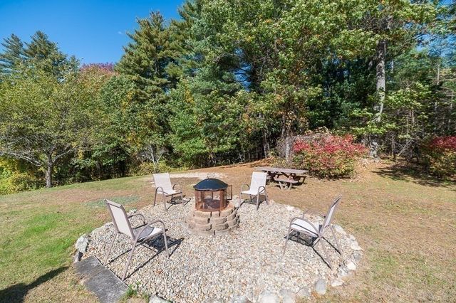 359 Linebrook Rd, Ipswich, MA 01938