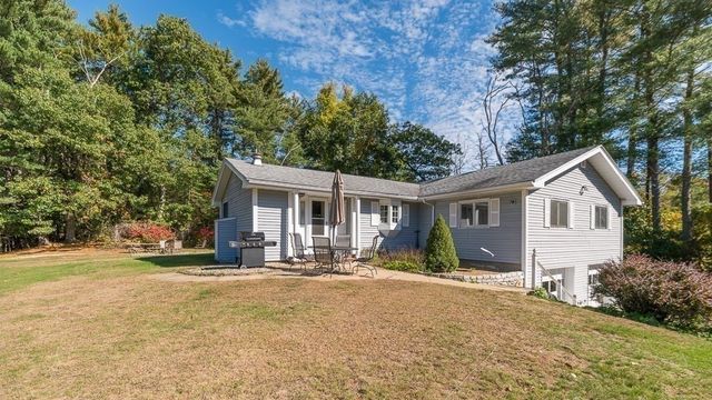 359 Linebrook Rd, Ipswich, MA 01938