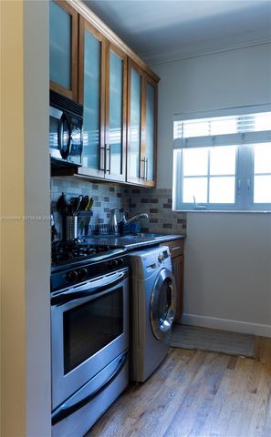 1561 Lenox Ave 3, Miami Beach, FL 33139