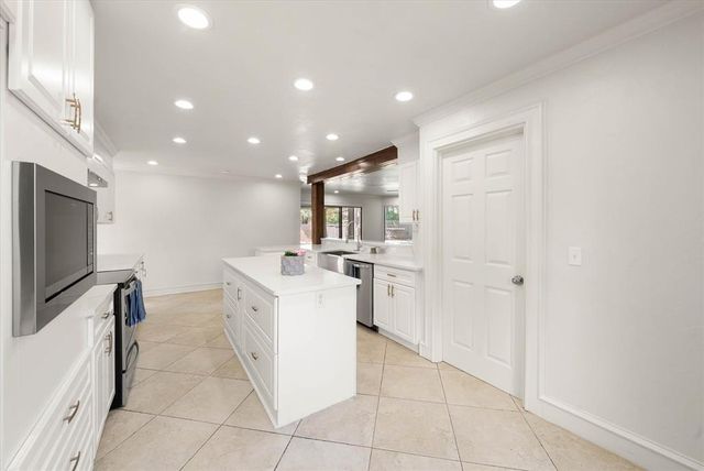 3001 Raintree Road, Oklahoma City, OK 73120