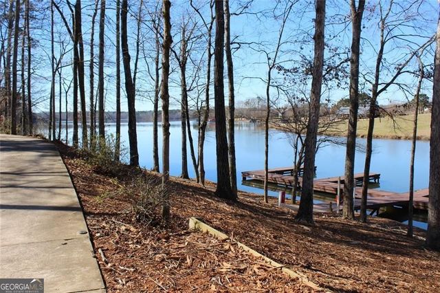 1060 Pebble Creek Road, Greensboro, GA 30642