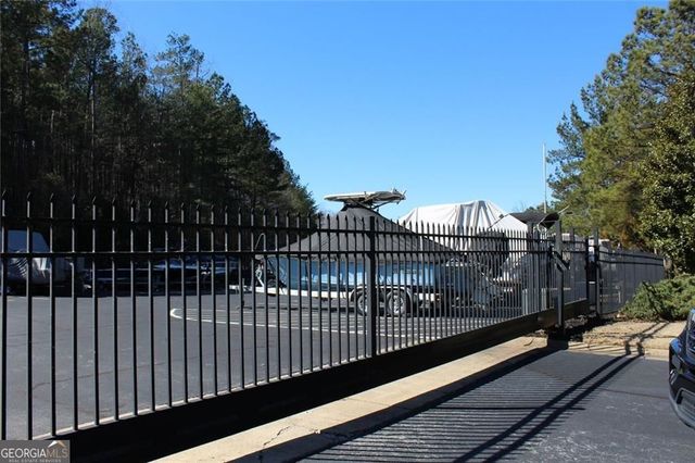 1060 Pebble Creek Road, Greensboro, GA 30642