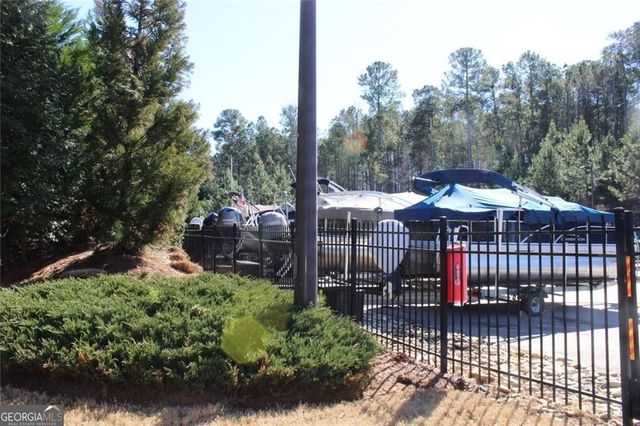 1060 Pebble Creek Road, Greensboro, GA 30642