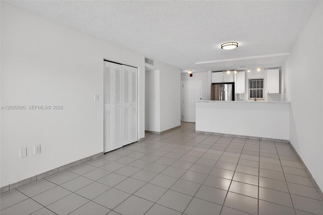 145 SW 30TH CT B208, Miami, FL 33135