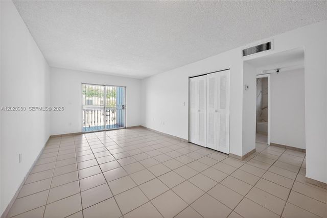 145 SW 30TH CT B208, Miami, FL 33135