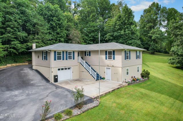 120 Elizabeth Ann Circle, Bluff City, TN 37618