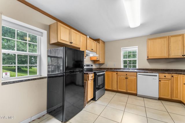 120 Elizabeth Ann Circle, Bluff City, TN 37618