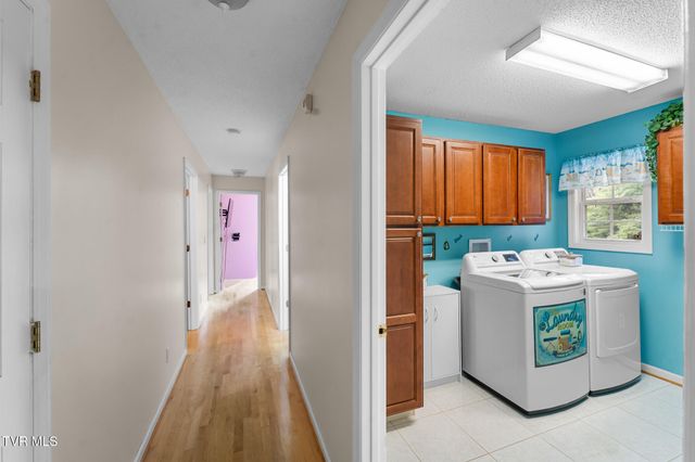 120 Elizabeth Ann Circle, Bluff City, TN 37618