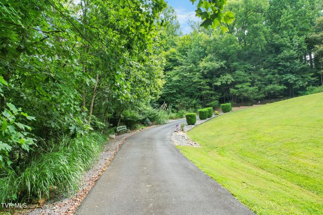 120 Elizabeth Ann Circle, Bluff City, TN 37618
