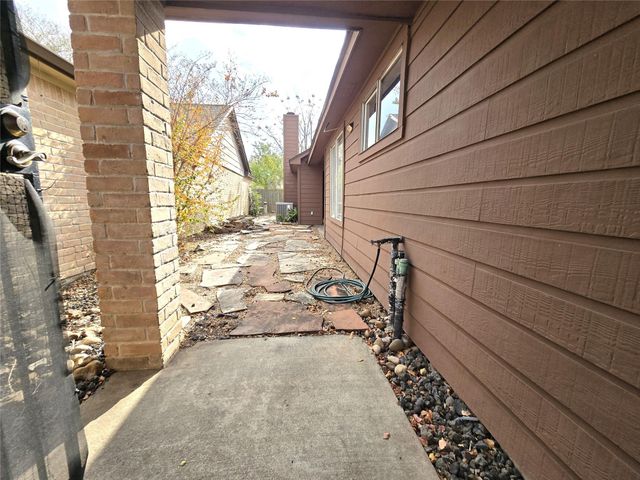 16011 Hidden Acres Drive, Houston, TX 77084