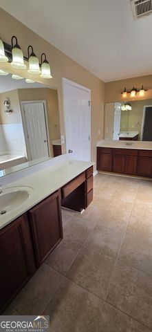 2057 Fort Trail, Morrow, GA 30260