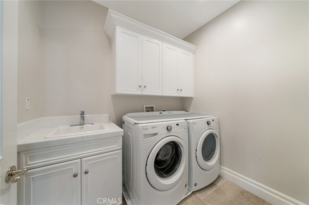 Image 28 of property listing at 5 Thunderbird, Newport Beach, CA 92660
