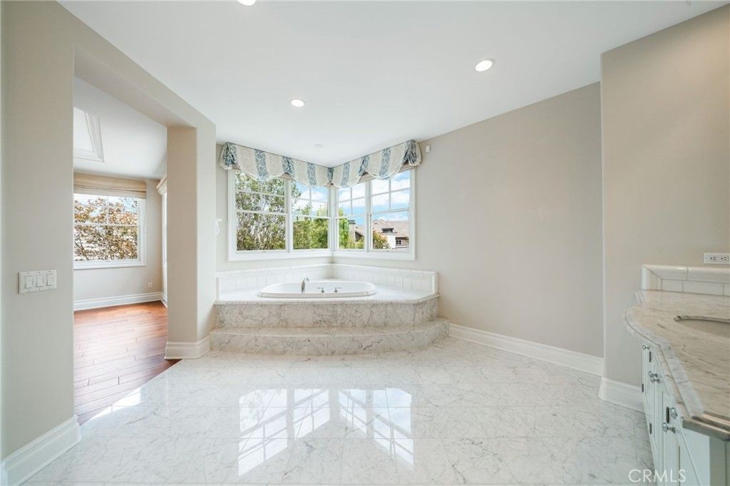 Image 46 of property listing at 5 Thunderbird, Newport Beach, CA 92660