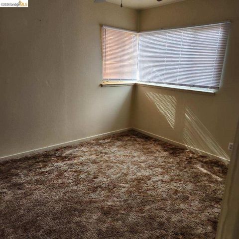 18567 Pine St, Tuolumne, CA 95379