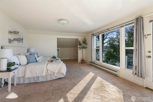 1323 East Bay Drive NE, Olympia, WA 98506