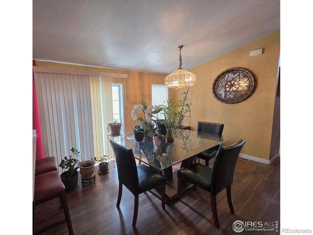 3420 Black Hills, Longmont, CO 80504