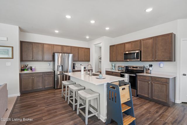 4113 Bent Creek Dr, La Grange, KY 40031