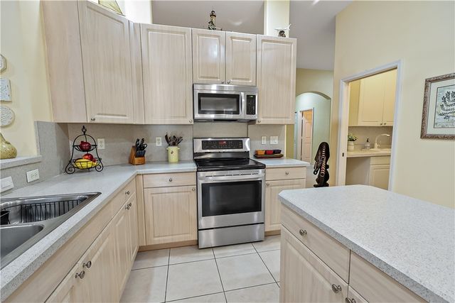 753 N Ocracoke Square SW, Vero Beach, FL 32968