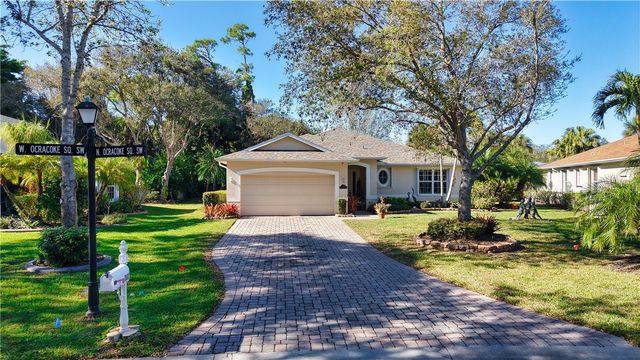 753 N Ocracoke Square SW, Vero Beach, FL 32968