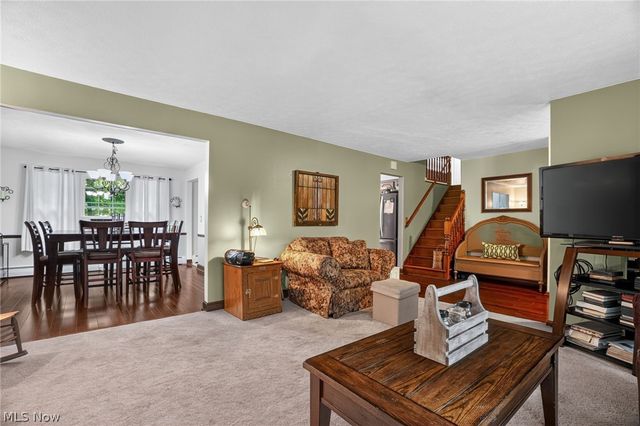 15000 S Crestwood Drive, Middlefield, OH 44062