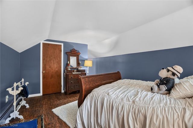 15000 S Crestwood Drive, Middlefield, OH 44062