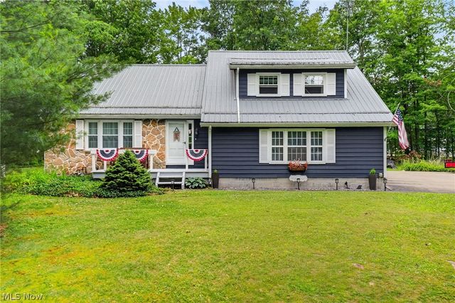 15000 S Crestwood Drive, Middlefield, OH 44062