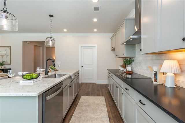 5570 Overview Drive, Flowery Branch, GA 30542