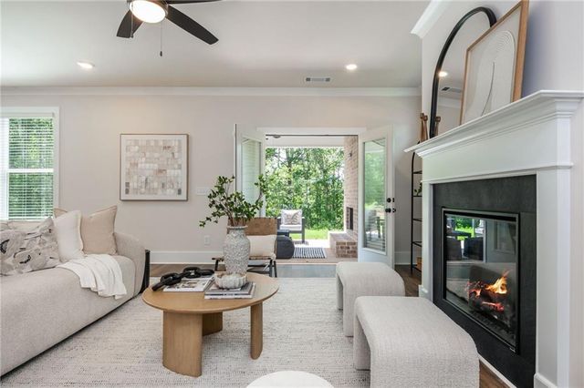 5570 Overview Drive, Flowery Branch, GA 30542