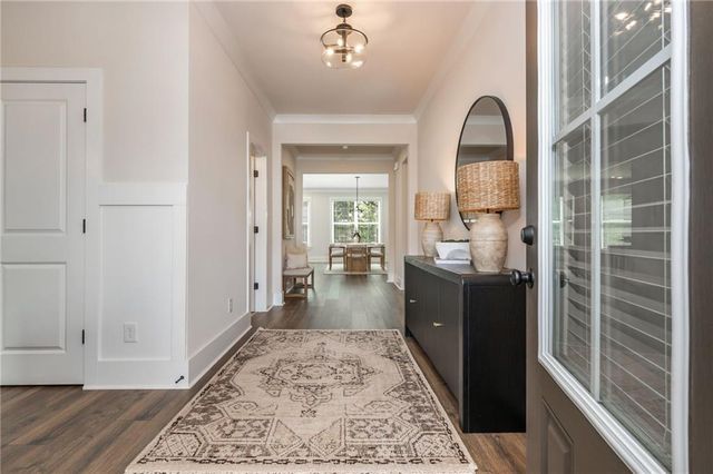 5570 Overview Drive, Flowery Branch, GA 30542